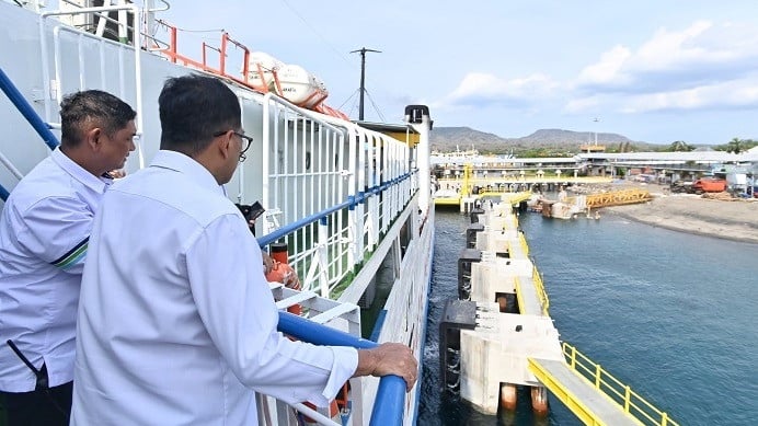 Menhub Cek Kesiapan Angkutan Nataru, Kapasitas Pelabuhan Ketapang-Gilimanuk Ditingkatkan